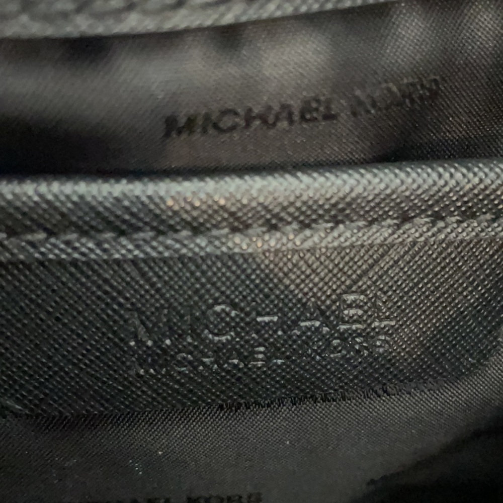 MICHAEL MICHAEL KORS
Large Saffiano Leather Bag - Picture 6 of 11